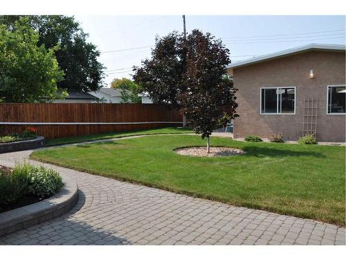 3406 Lakewood Road South, Lethbridge, AB - Outdoor