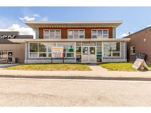 966 Main Street, Pincher Creek, AB 