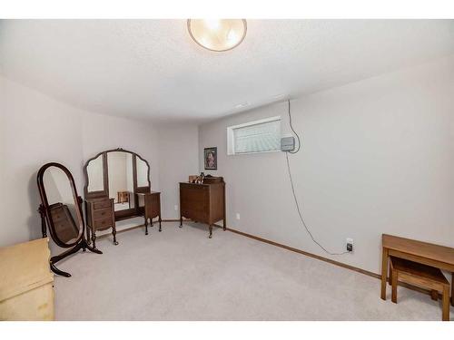 209 Uplands Boulevard North, Lethbridge, AB - Indoor