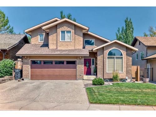 85 Sherwood Boulevard West, Lethbridge, AB - Outdoor With Facade