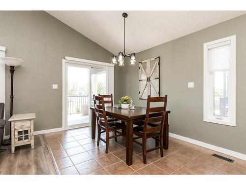 312 Thyrza Burkitt Link North, Lethbridge, AB - Indoor Photo Showing Dining Room