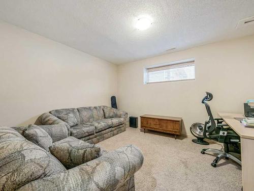 2812 23 Street, Coaldale, AB - Indoor