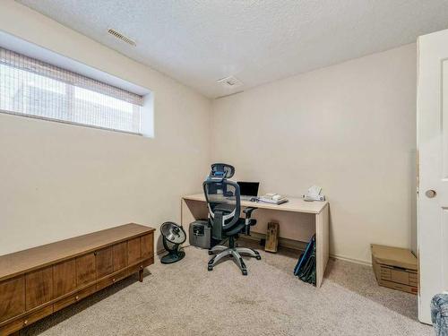 2812 23 Street, Coaldale, AB - Indoor Photo Showing Office