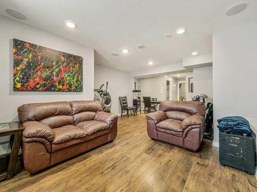 2812 23 Street, Coaldale, AB - Indoor Photo Showing Living Room