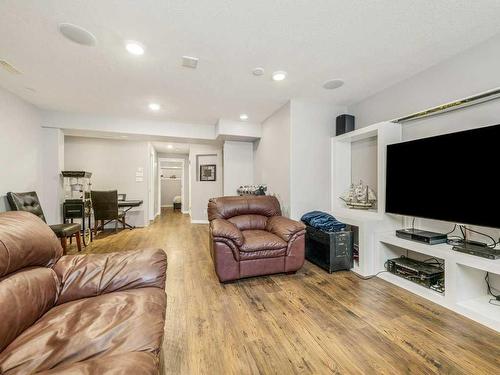 2812 23 Street, Coaldale, AB - Indoor Photo Showing Living Room