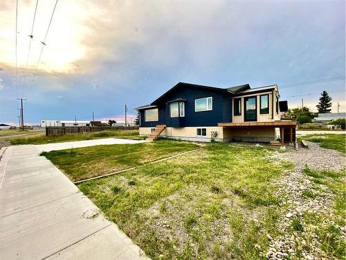 157 9 Street, Fort Macleod, AB - Outdoor