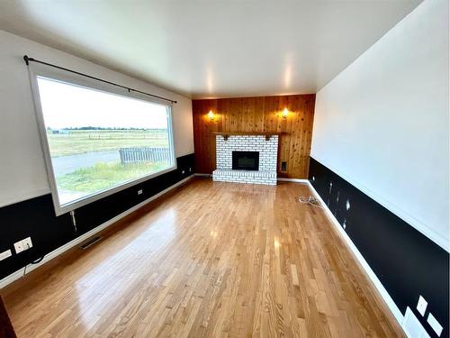 157 9 Street, Fort Macleod, AB - Indoor With Fireplace