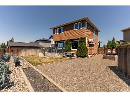 436 Silkstone Crescent West, Lethbridge, AB - Outdoor