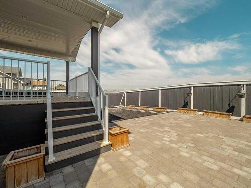 4721 7 Street, Coalhurst, AB - Outdoor With Deck Patio Veranda