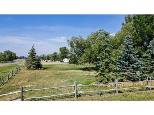 287 W 1 Avenue North, Magrath, AB 