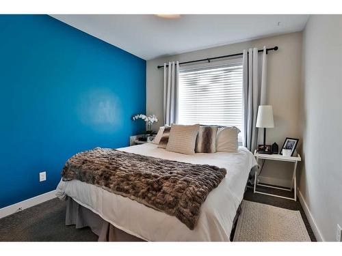 478 Devonia Way West, Lethbridge, AB - Indoor Photo Showing Bedroom