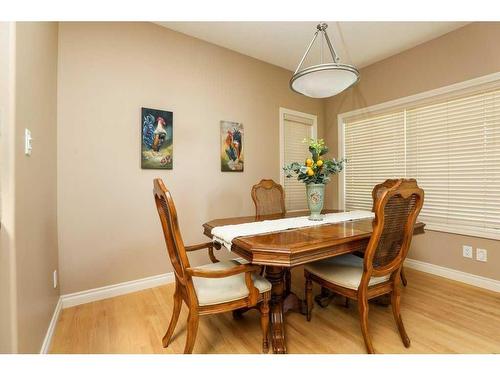 41 Fairmont Terrace South, Lethbridge, AB - Indoor Photo Showing Dining Room