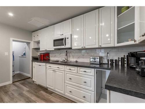 1134 Beverley Mclachlin Drive, Pincher Creek, AB - Indoor Photo Showing Kitchen