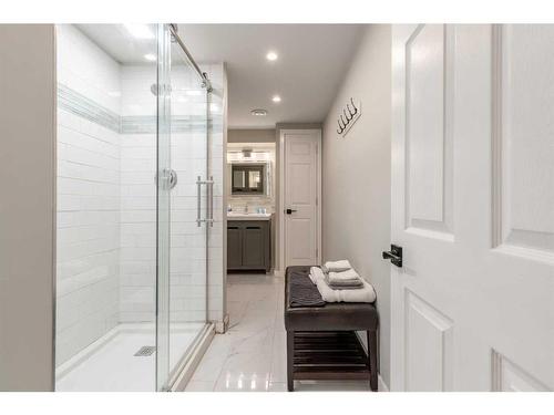 1134 Beverley Mclachlin Drive, Pincher Creek, AB - Indoor Photo Showing Bathroom