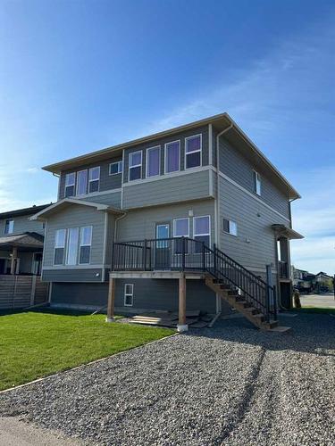 441 Devonia Way West, Lethbridge, AB - Outdoor