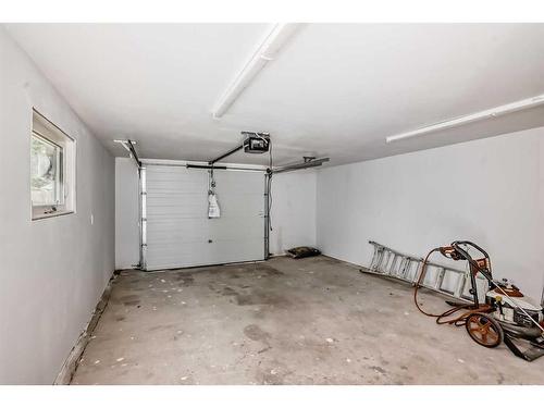 1911 20 Street North, Lethbridge, AB - Indoor Photo Showing Garage