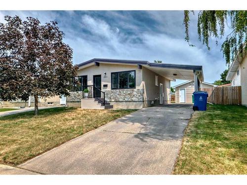 1911 20 Street North, Lethbridge, AB - Outdoor