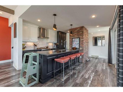 124 Cabot Landing West, Lethbridge, AB - Indoor Photo Showing Kitchen With Upgraded Kitchen