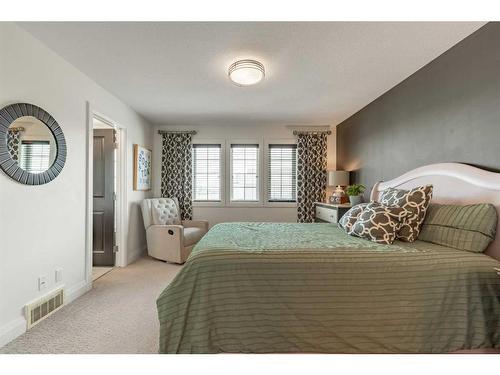 124 Cabot Landing West, Lethbridge, AB - Indoor Photo Showing Bedroom