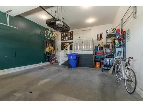 124 Cabot Landing West, Lethbridge, AB - Indoor Photo Showing Garage