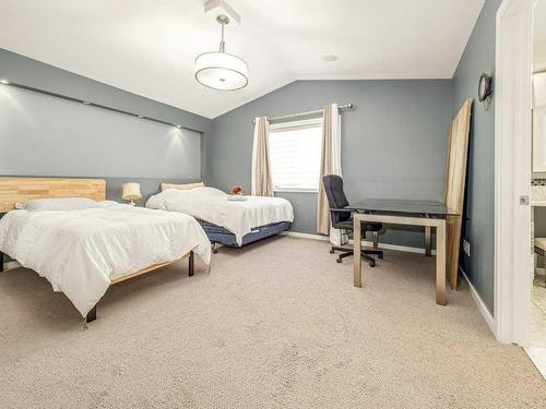 1628 Coalbanks Boulevard West, Lethbridge, AB - Indoor Photo Showing Bedroom