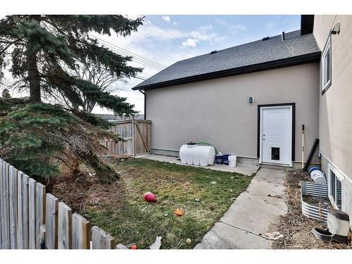 35 Church Avenue, Raymond, AB - Outdoor With Exterior