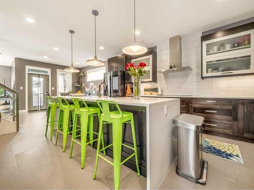 628 Sixmile Crescent South, Lethbridge, AB - Indoor Photo Showing Kitchen With Upgraded Kitchen