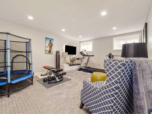 628 Sixmile Crescent South, Lethbridge, AB - Indoor Photo Showing Gym Room