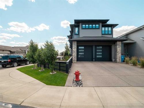 628 Sixmile Crescent South, Lethbridge, AB - Outdoor With Facade