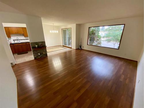 3608-3610 20 Avenue South, Lethbridge, AB - Indoor Photo Showing Other Room