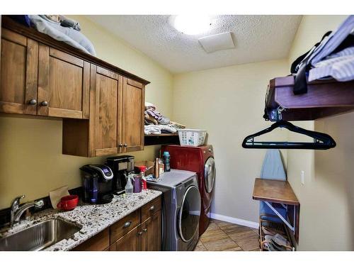 136 Fairway Drive, Coaldale, AB - Indoor Photo Showing Laundry Room