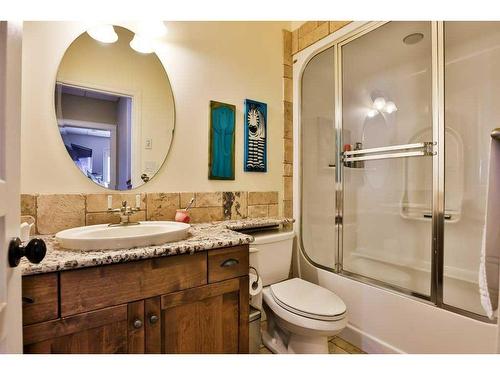 136 Fairway Drive, Coaldale, AB - Indoor Photo Showing Bathroom