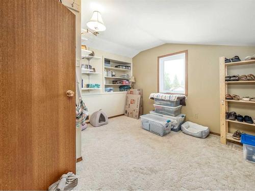 1507 13 Street North, Lethbridge, AB - Indoor