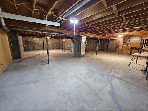 1733 Lakeshore Road South, Lethbridge, AB - Indoor Photo Showing Basement