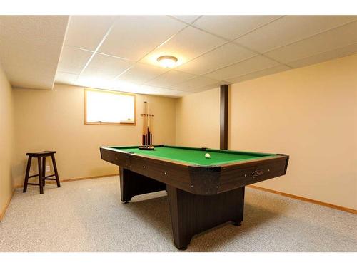 6002 Park Place, Taber, AB - Indoor Photo Showing Other Room