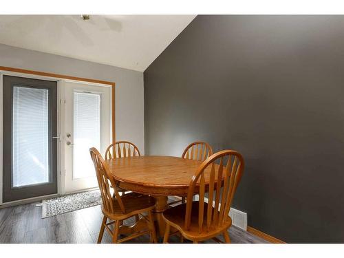 6002 Park Place, Taber, AB - Indoor Photo Showing Dining Room