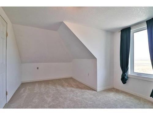 475 Harker Avenue West, Magrath, AB - Indoor Photo Showing Other Room