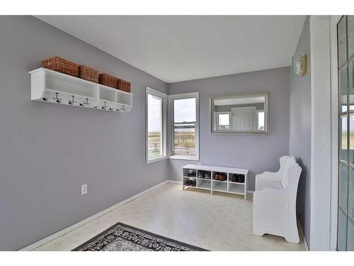 475 Harker Avenue West, Magrath, AB - Indoor Photo Showing Other Room