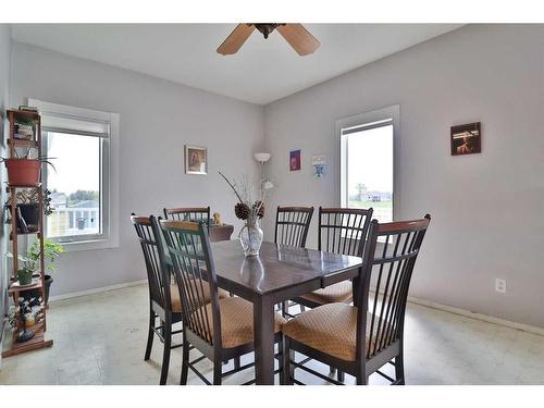 475 Harker Avenue West, Magrath, AB - Indoor Photo Showing Dining Room