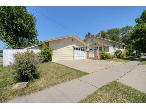 602 12C Street North, Lethbridge, AB - Outdoor