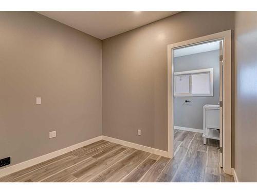 12730 19 Avenue, Blairmore, AB - Indoor Photo Showing Laundry Room