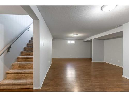 2614 21 Avenue South, Lethbridge, AB - Indoor Photo Showing Other Room