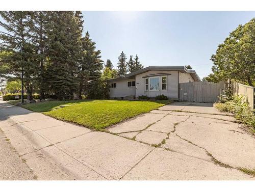 2614 21 Avenue South, Lethbridge, AB - Outdoor