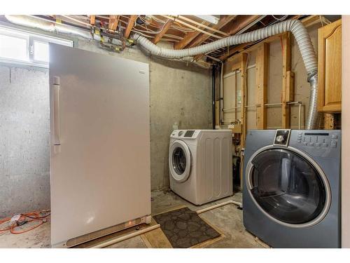 2614 21 Avenue South, Lethbridge, AB - Indoor Photo Showing Laundry Room