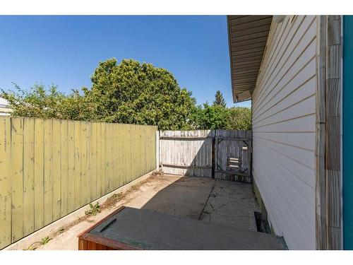 2614 21 Avenue South, Lethbridge, AB - Outdoor With Exterior