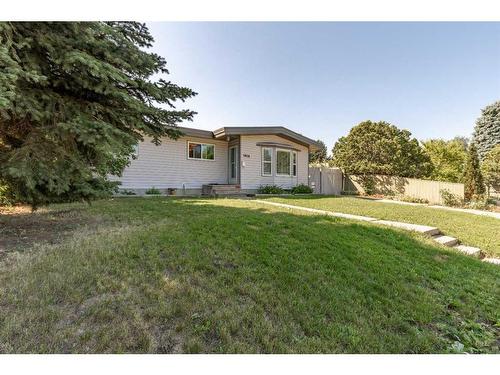 2614 21 Avenue South, Lethbridge, AB - Outdoor