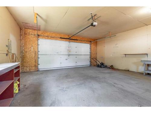 2614 21 Avenue South, Lethbridge, AB - Indoor Photo Showing Garage