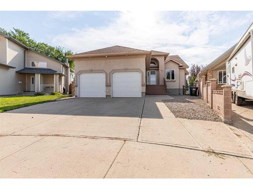 82 St James Crescent North, Lethbridge, AB - Outdoor With Facade