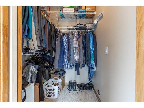 82 St James Crescent North, Lethbridge, AB - Indoor With Storage