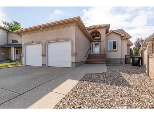 82 St James Crescent North, Lethbridge, AB - Outdoor With Facade